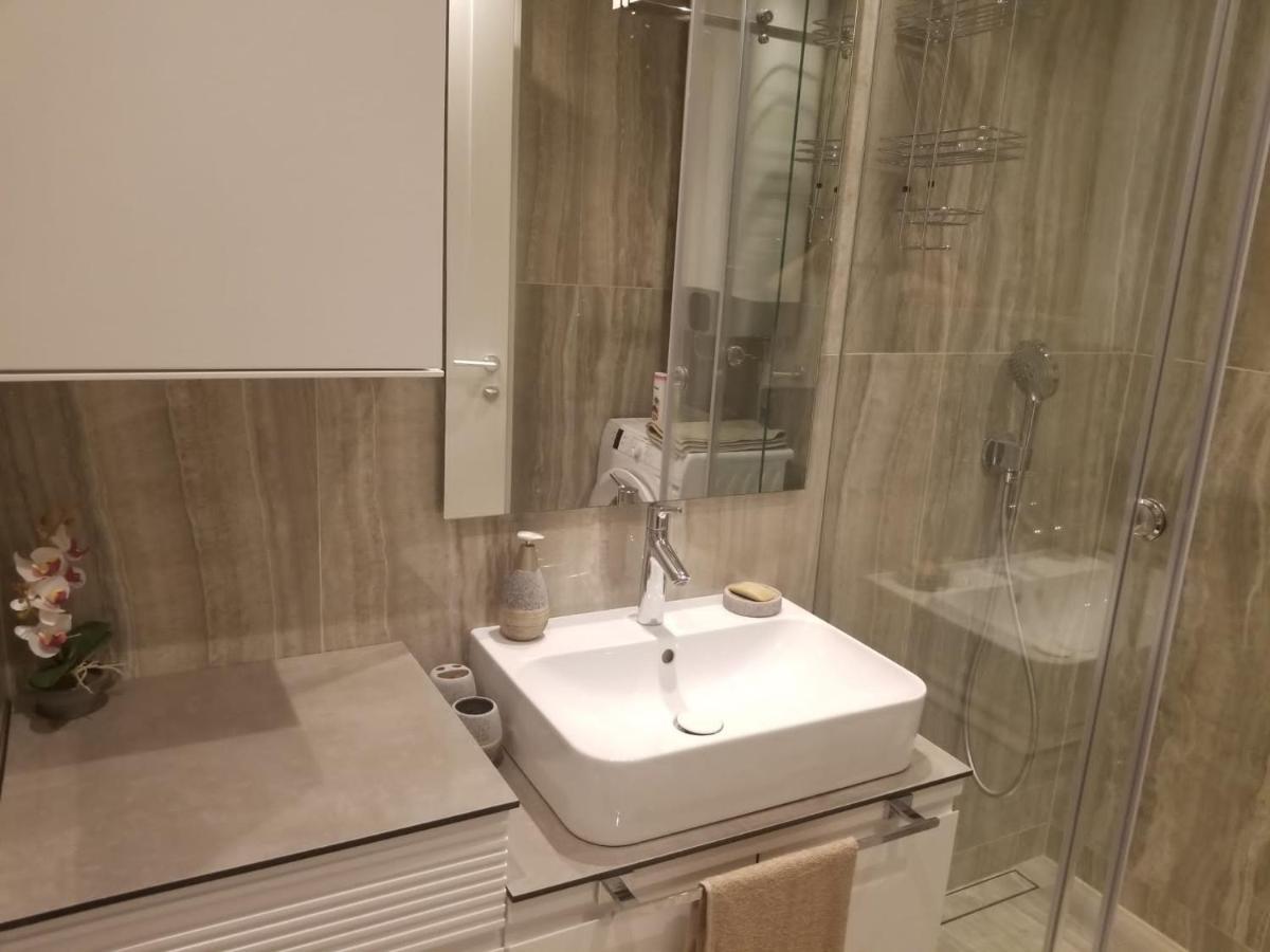 Azura Residence - New Luxury Apartment 베오그라드 외부 사진